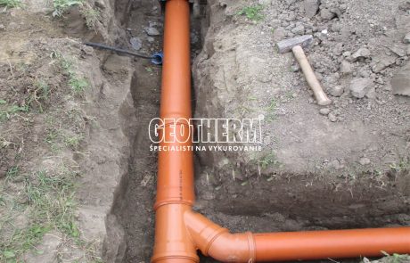 pokladka lezatej kanalizacie DL Ležatá kanalizácia stavba domu